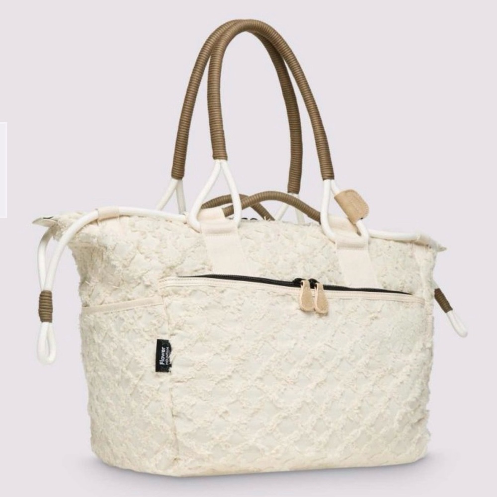NWT Flower Mountain WEEKEND BAG
Handbag - Off white - Picture 2 of 11